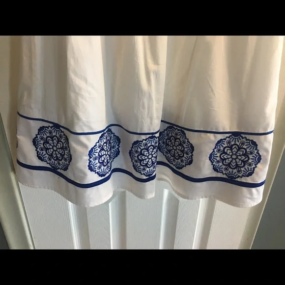 New Blithe Sundress - Picture 4 of 5